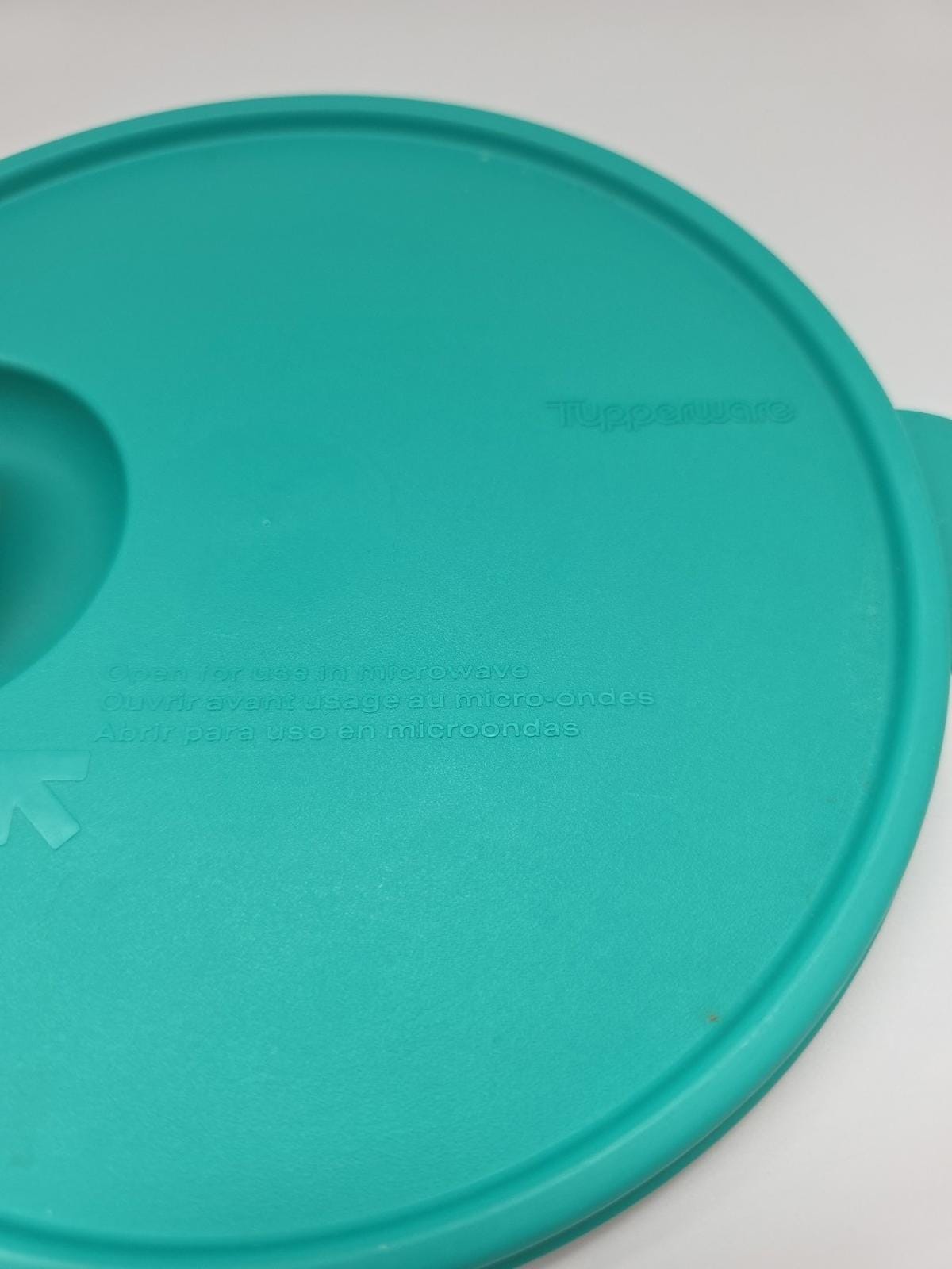 Tupperware Rock N' Serve Lid 2649A Turquoise Yellow Vent 7