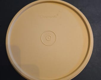 タッパーウェア 2L 飲料容器 8995B イエロー 注ぎ口蓋 スリムライン