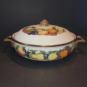 Vintage Regency Club 10” Dutch Oven Pot Pan Enamel Brass Handles Fruit W/Lid