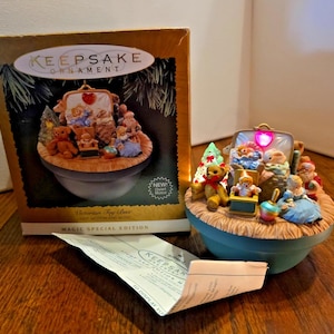 Hallmark Magic Special Edition Victorian Toy Box Light Motion & Music Ornament