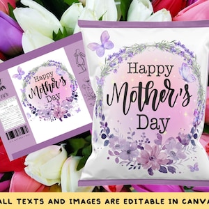 Puede incluir: Diseño de bolsa de patatas fritas imprimible en morado y blanco con una corona de flores y el texto "Feliz Día de la Madre".