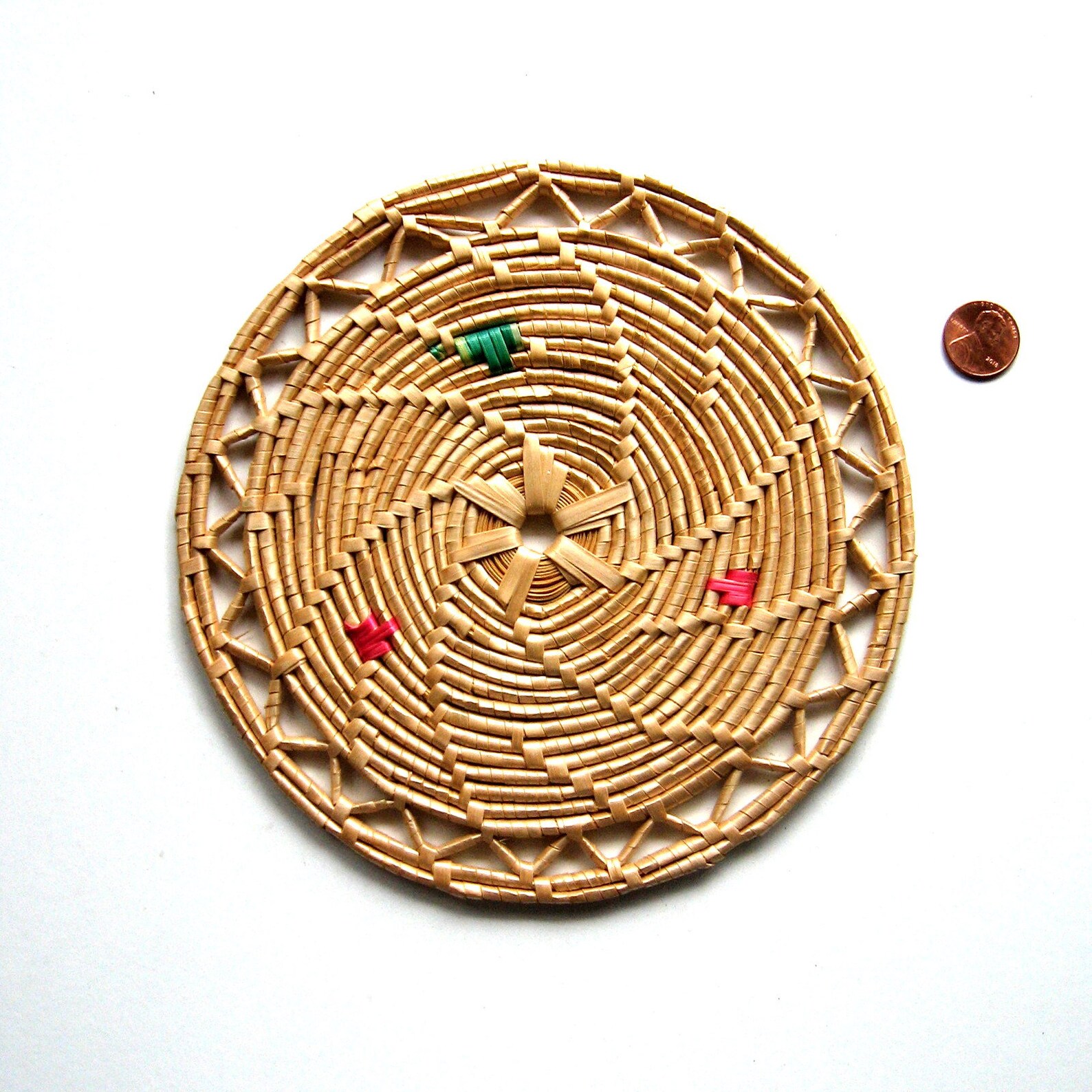 Vintage Trivets Set of 3 Woven Straw Trivets Rattan Etsy