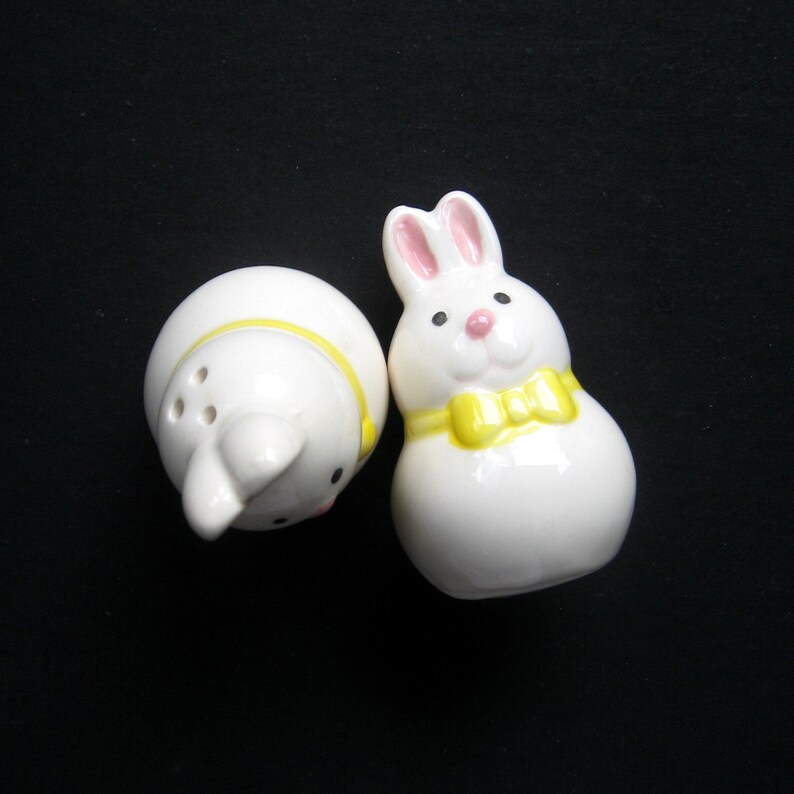 Vintage Salt and Pepper Shakers Rabbits Bunny Salt and Etsy