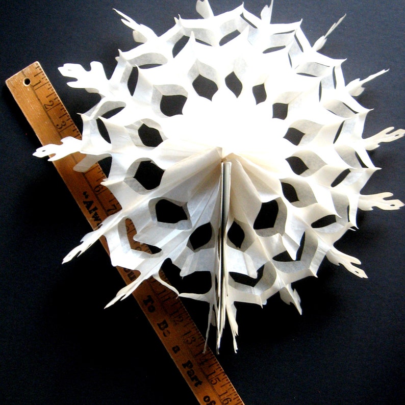 Vintage Honeycomb Snowflake 15 Inch Tissue Paper Snowflake | Etsy