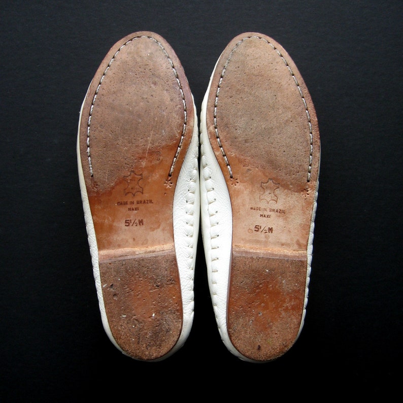 Vintage Shoes Bare Traps Slip on moccasins White leather