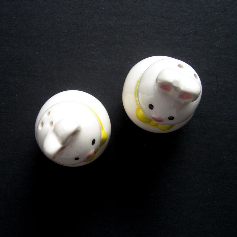 Vintage Salt and Pepper Shakers Rabbits Bunny Salt and Etsy