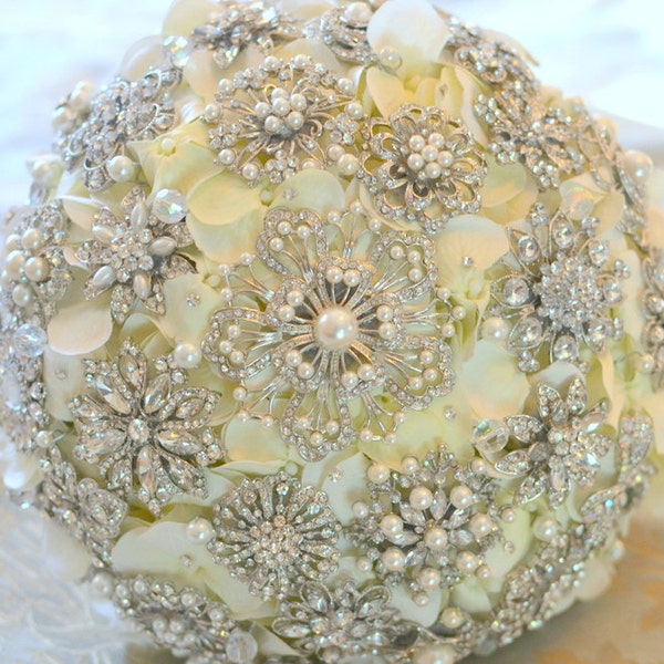 Deposit on  rich pearl brooch bouquet - made to order wedding bouquet