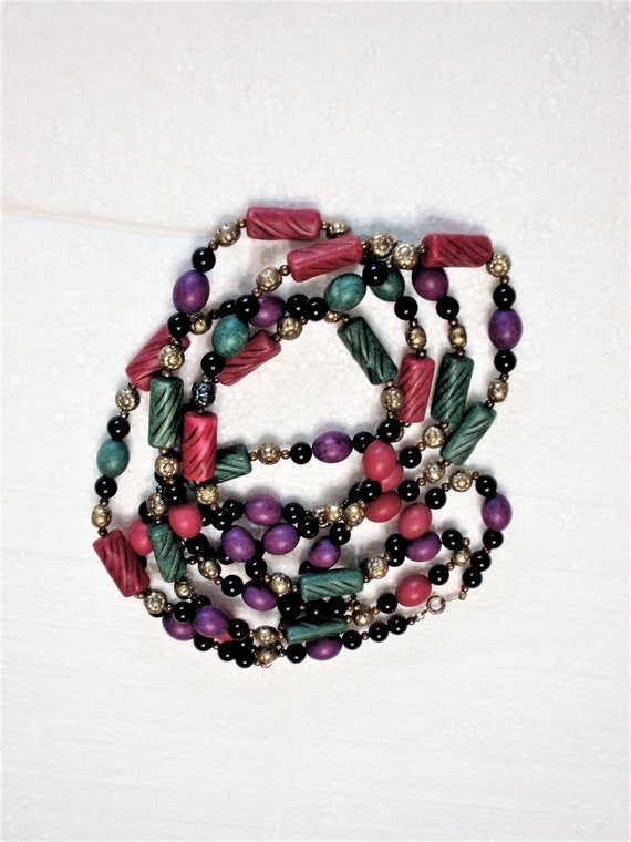 Suitable for upscle or casual event Lovely Vintage Wood and Clay beads necklace.This stunning necklace set is Unique .18 Gift for her