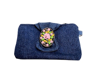Cartera de mano/Cartera vaquera: Hebilla floral vintage, bolso reciclado hecho a mano
