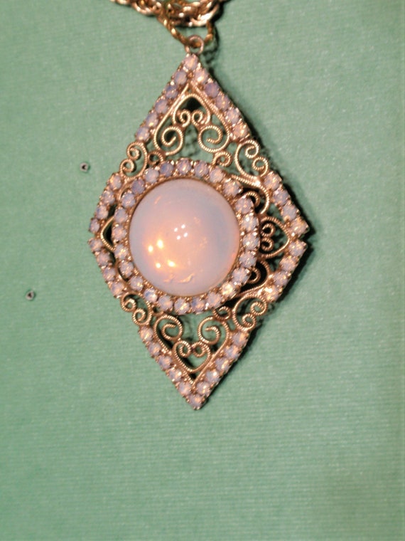 Vintage Rhinestone Pendant / Brooch  Necklace .Be… - image 7