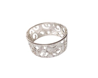 Brazalete de plata vintage / textura brillante realzada con diseño martillado y de volutas / diseño de alto brillo / joyería de segunda mano / 7 a 7,5 pulgadas