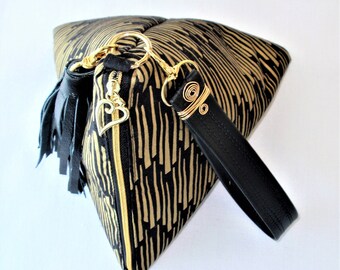 triangle wristlet