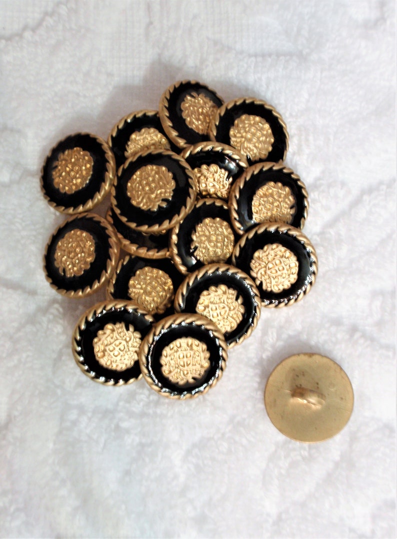 16 Vintage sewing button 18 mm CoatDress buttonshank buttonsewing suppliescrafting dress making