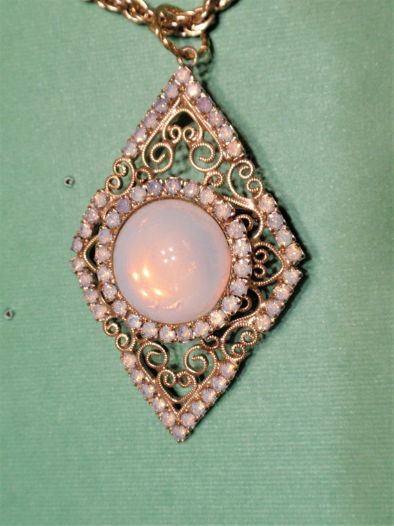 Vintage Rhinestone Pendant / Brooch  Necklace .Be… - image 4