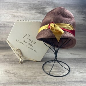 Vintage 1950s JW. Robinson Woman’s Beige Faux Fur Felt Cloche Hat Ribbon Trim Faux Fur 1950s Vintage Hats for Women for sale | eBay main image 4