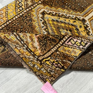 Tappeto Oushak fatto a mano in lana 2,7x4,5 piedi: marrone, giallo e rosa