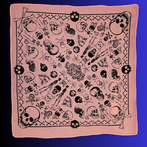 Skull Bandana Gothic Scarf – Punk Rock Skeleton Headwrap – Halloween Biker Wrap – Grunge Tattoo Alt Fashion Gift