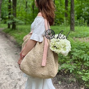 Sac de plage au crochet en raphia fait main, sac fourre-tout élégant pour le marché ou le week-end, sac à bandoulière esthétique, sac d'été pour femme pour les fêtes sur la plage