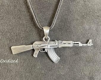 Collar con colgante de rifle AK47 de plata de ley, joyería estilo combate oxidada