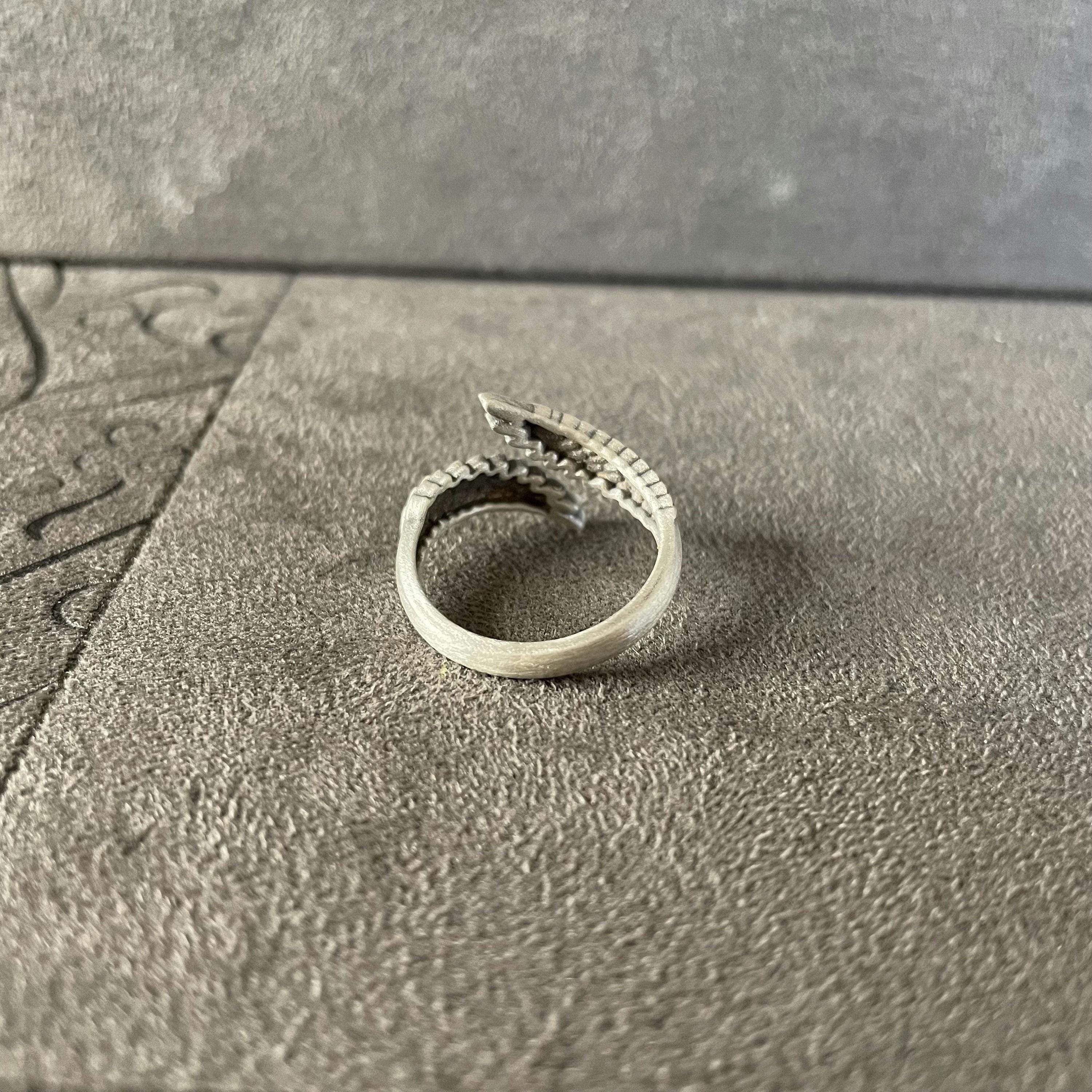 Angeli & Demons Wings - Anello regolabile con piume aperte e delicate, stile gotico, per coppie di angeli e demoni, per donne e uomini, a forma di ali per abbracciare gioielli (demoni