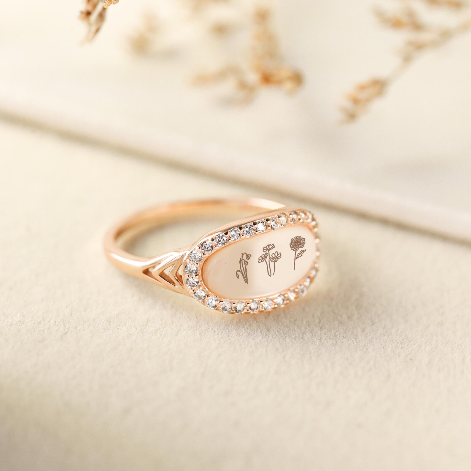 Engraved Birth Flower Ring, Custom Family Flower Ring, Dainty Flower ...
