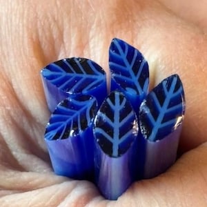 COE 90 - Transparent Blue Leaf Murrine