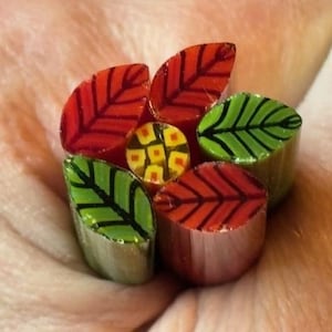 COE 90 - Poinsettia Flower Kit Murrine