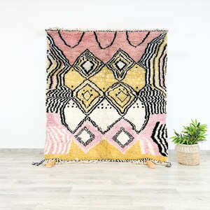 Vibrant Pink Beni Ourain Rug Geometric Design - Handmade Moroccan Carpet - Colorful Authentic Berber - Unique, Cozy, and Stylish