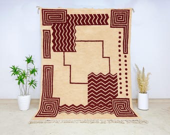 Beni Ourain Wool Rug in Cream and Burgundy, Hand-Knotted Tribal Geometric Carpet, Moroccan Boho Abstract Wool Area Rug for Living Room