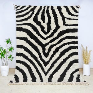Chevron Zebra Moroccan Wool Rug in Black and Cream, Authentic Beni Ourain Hand-Knotted Berber Carpet for Boho Safari Bedroom or Lounge