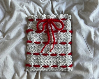 Handmade Crochet Kindle Paperwhite Sleeve | E-Reader Protective Book Pouch | Bookish Gifts