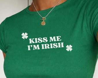 Kiss Me I'm Irish St Patrick's Day Baby Tee, Y2K St Paddys Crop Top, Vintage 90s Womens Retro Shirt, Lucky Girl Irish Shirt, Saint Pattys