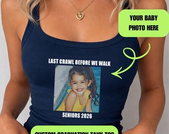 Camiseta personalizada para graduados universitarios, camiseta Y2K para graduados de último año, camiseta "Último gateo antes de caminar", graduación 2026, regalo de graduación personalizado