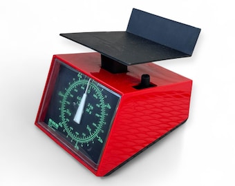 Vintage EKS Kitchen scale