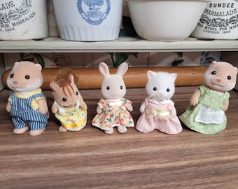 Bundle of Vintage Sylvanian Families Dolls, Vintage Sylvanian Toys