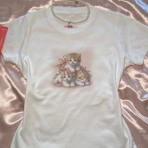 Coquette Baby Tee Kitten Shirt, Y2K Baby Tee, Cute Trendy Dollette Shirt, Y2K Vintage Kitten Top Soft Girl Aesthetic, 2000s Retro TShirt