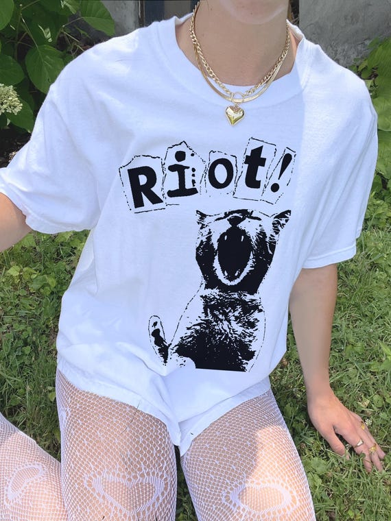 RIOT Cat Y2K Shirt Punk Shirt 90s Alt Anarchist Tee, Anarchy Revolution Kitten TShirt Emo Riot  Anarchy Weirdcore Kitty, Gothic Punk Y2K Tee