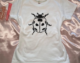 Bug baby-T-shirt, jaren 90 trendy lieveheersbeestje shirt, Y2K vintage insect Weirdcore coquette top, grunge esthetische baby-T-shirt jaren 2000 retro punk lieveheersbeestje T-shirt