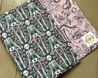 Reversible Book Cover Adjustable Bible Pouch Fabric Dust Jacket Floral Skeleton Dust Cover Paperback Protector Magical Hardcover Book Sleeve