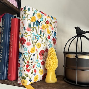 Fabric Book Cover Floral Bible Cover Reversible Adjustable Reusable Dust Jacket Paperback Dust Cover Hardcover Book Pouch Cottagecore Gift