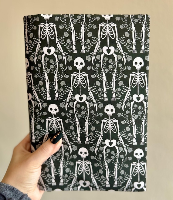 Reversible Book Cover Adjustable Bible Pouch Fabric Dust Jacket Floral Skeleton Dust Cover Paperback Protector Spider Hardcover Book Sleeve