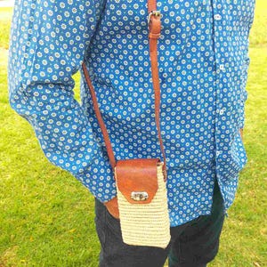 Boho Raffia Phone Bag for Women- Mini Crossbody Cell Phone Purse with Adjustable Leather Strap-Handmade Summer Shoulder Bag,