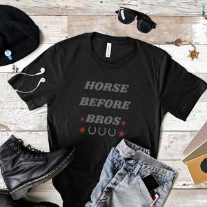 Grappig ruitershirt| T-shirt paardenmeisje| Cadeau paardenliefhebber| Rider-top dames| Stalkleding| Humoristisch paardencadeau| Equestrian Life-shirt