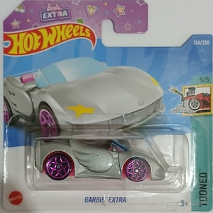 Barbie Extra hotwheels
