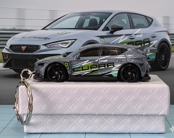 Custom Diecast Seat Cupra E Race Car-sleutelhanger - Seat/VW Enthusiast Gift Gift Pack gratis verzending per doos