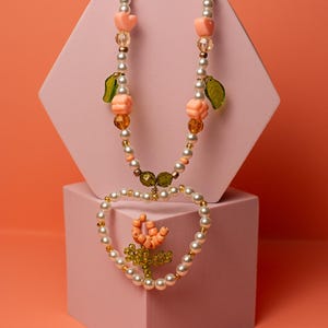 Flower Heart Beaded Necklace Handmade Gifts For Women Chunky Necklace For Her Regency Inspired Statement Jewelry