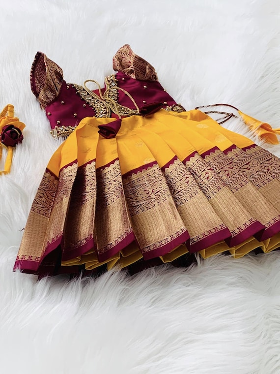 designs pattu pavadai for one year old