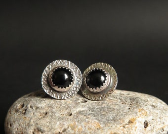 Circle Sterling Studs with black onyx, Hammered textured pattern raw  silver posts natural gem stud earrings  simple classic wabi sabi