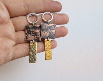 Pendientes botánicos únicos, pendientes largos grabados y estampados de metal mixto con diseño de hojas, joyería bohemia hecha a mano, elegante y moderna