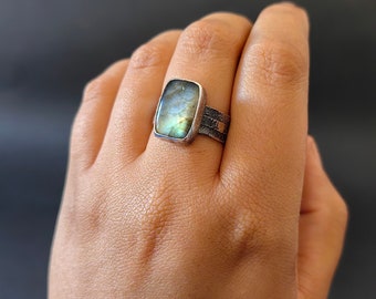 Everyday blue green labradorite silver ring, Rectangle gemstone Statement ring , Handmade Wabi sabi  jewelry, Rustic cocktail ring Size US 9